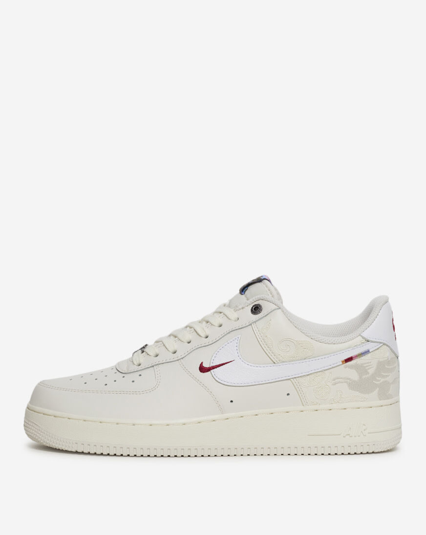 Shop Nike Air Force 1 '07 SE 