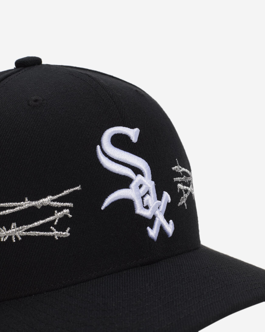 Shop Mitchell Ness Chicago White Sox Pro Pinch Barbwire Snapback