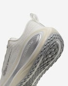 Nike Vomero Plus IM8331-001 White 8