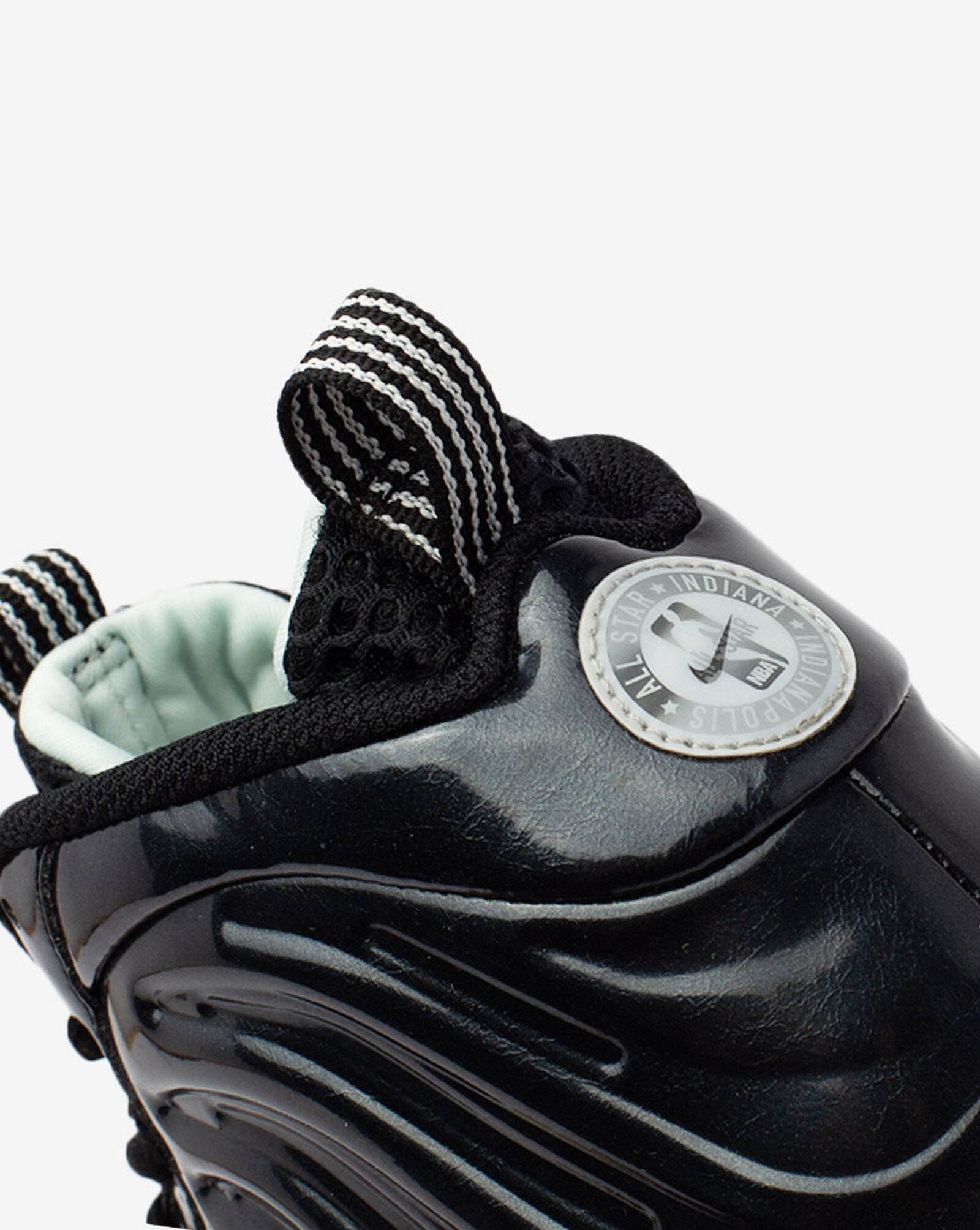 nike little posite one grade school