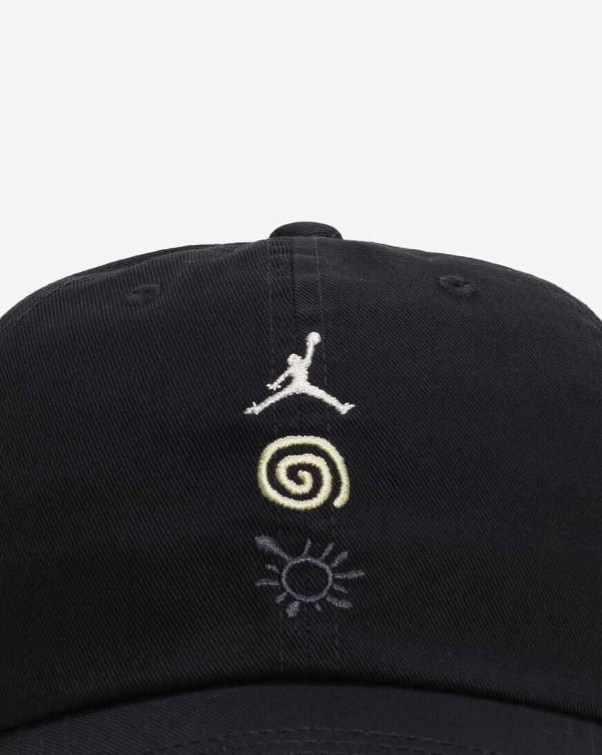 Shop Jordan Club Adjustable Festival Hat IR7245-010 black | SNIPES USA