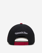 Mitchell  Ness Chicago Bulls Pro Crown Championship Snapback Hat HP14991-CBUBKRD Black 3