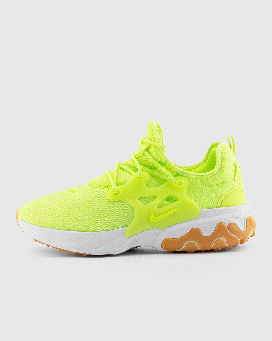 nike react presto volt on feet