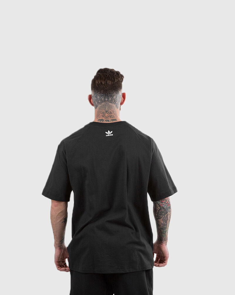 Shop adidas Big Trefoil Boxy Tee FM9904 black | SNIPES USA