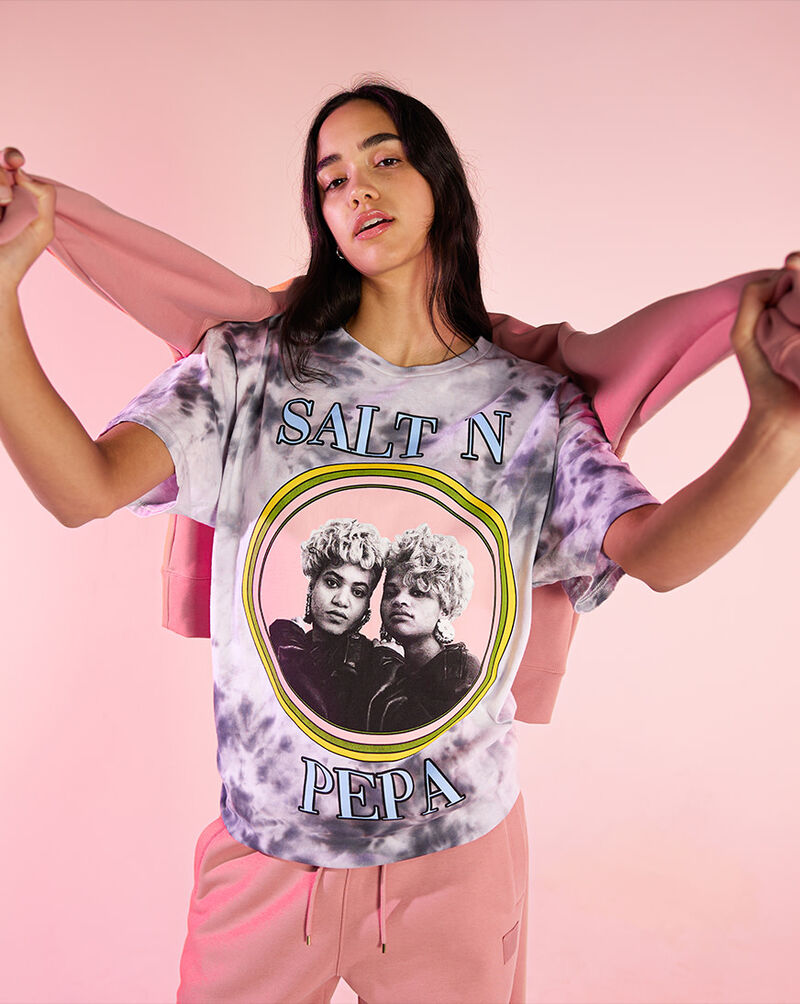 Shop Graphic Tees Salt N Peppa Tie Dye Tee SLP1051XX black SNIPES USA