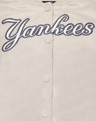 PRO STANDARD New York Yankees Classic Satin Jacket  LNYU34435-SIL silver 4