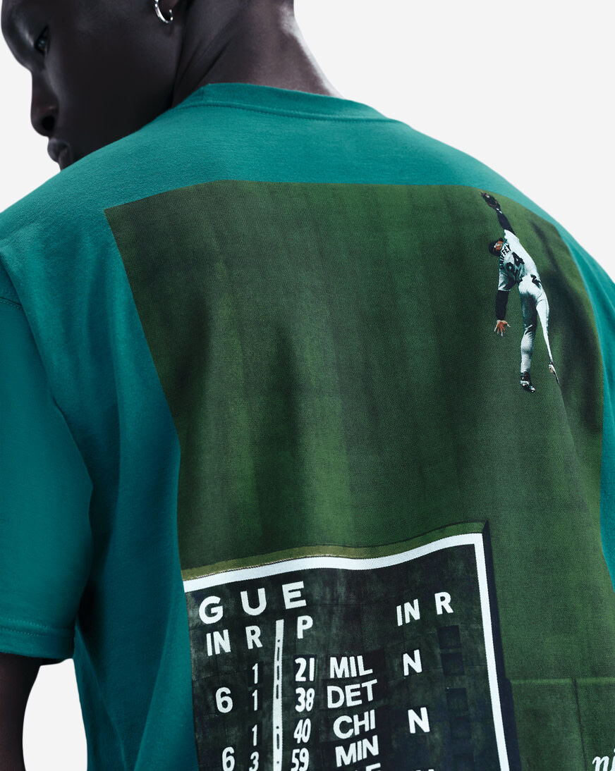 Shop Nike NSW Max90 T-Shirt IU1698-360 green | SNIPES USA