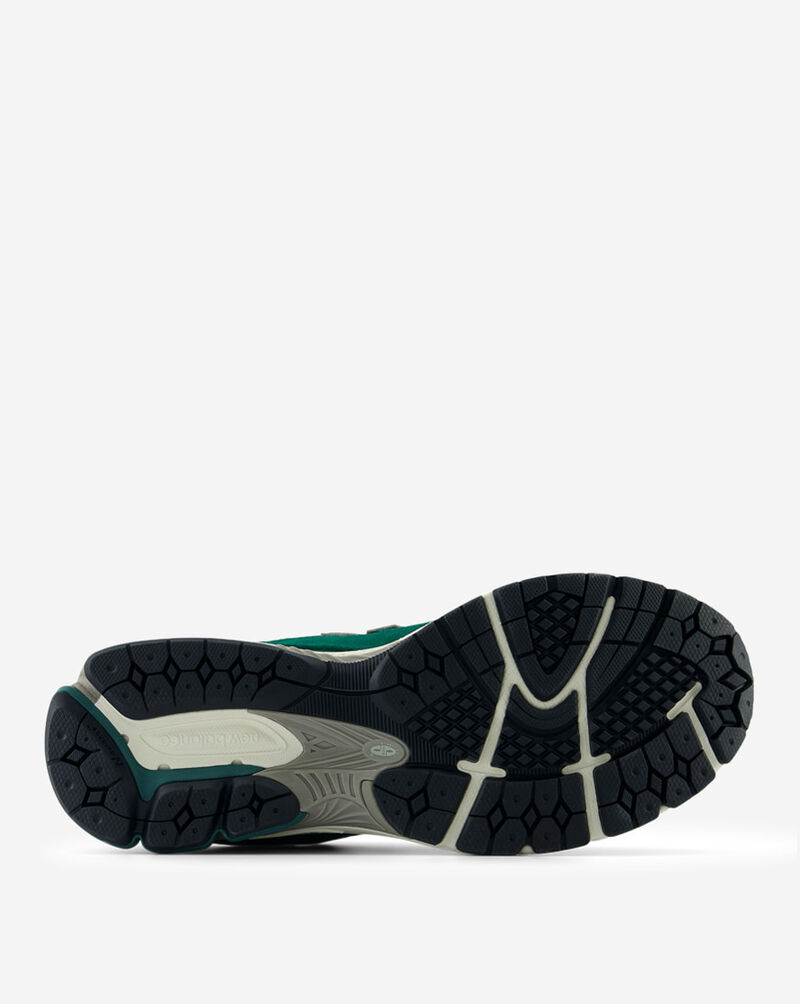 New Balance 2002R M2002RFK Green 4