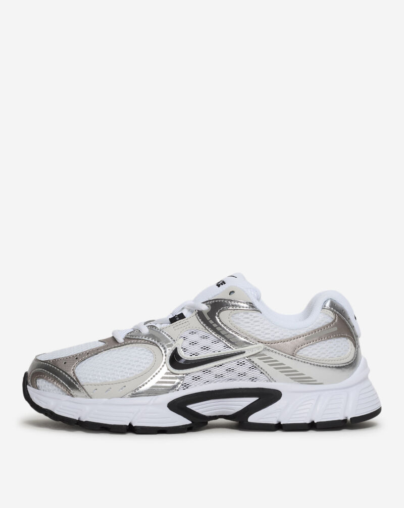 Nike v5 runner womens HQ7901-107 White 1