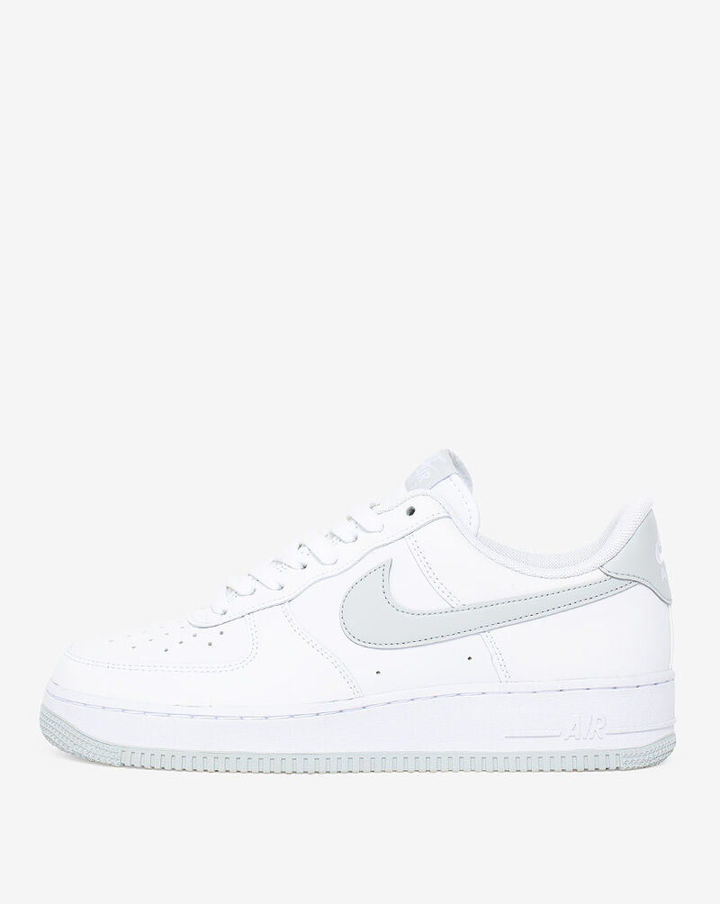 snipes white air force 1