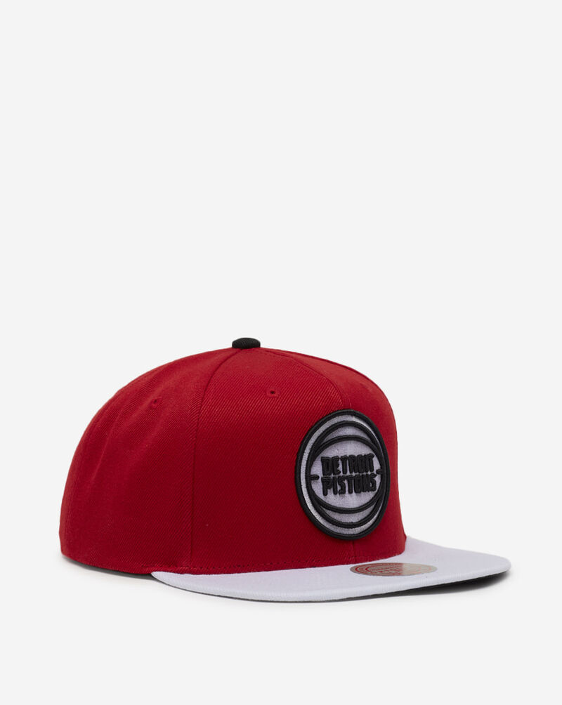 Mitchell & Ness Detroit Pistons Cardinal Red 2 Tone Snapback 6HSSDX20077-DPISCWH Red 1