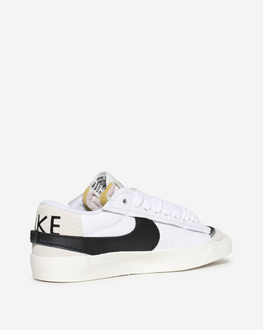 nike blazer low snipes