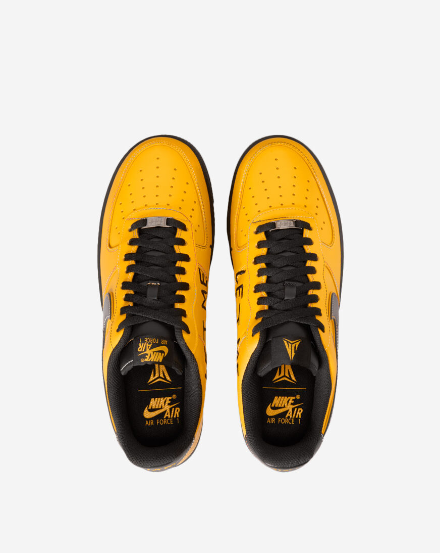 Shop Nike Air Force 1 '07 