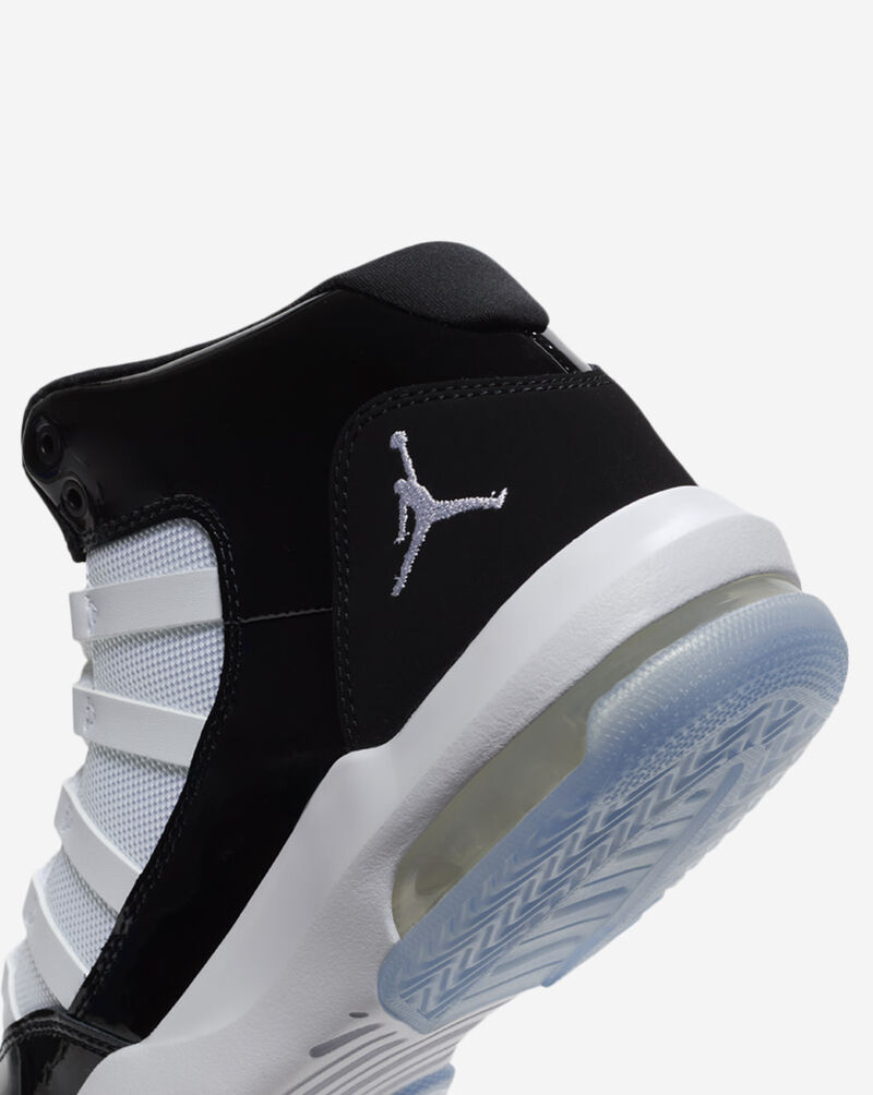 Jordan Big Kids' Max Aura AQ9214-011 White 8