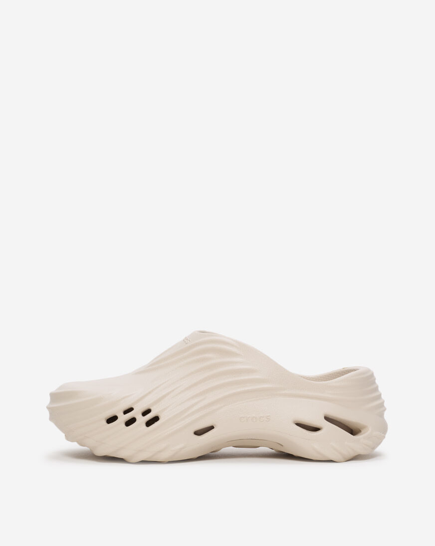 Shop Crocs Grade School Echo Wave 210251-0LLJ cream | SNIPES USA