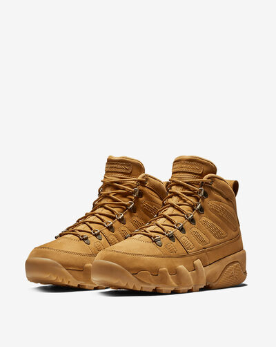 Air Jordan 9 Retro Boot