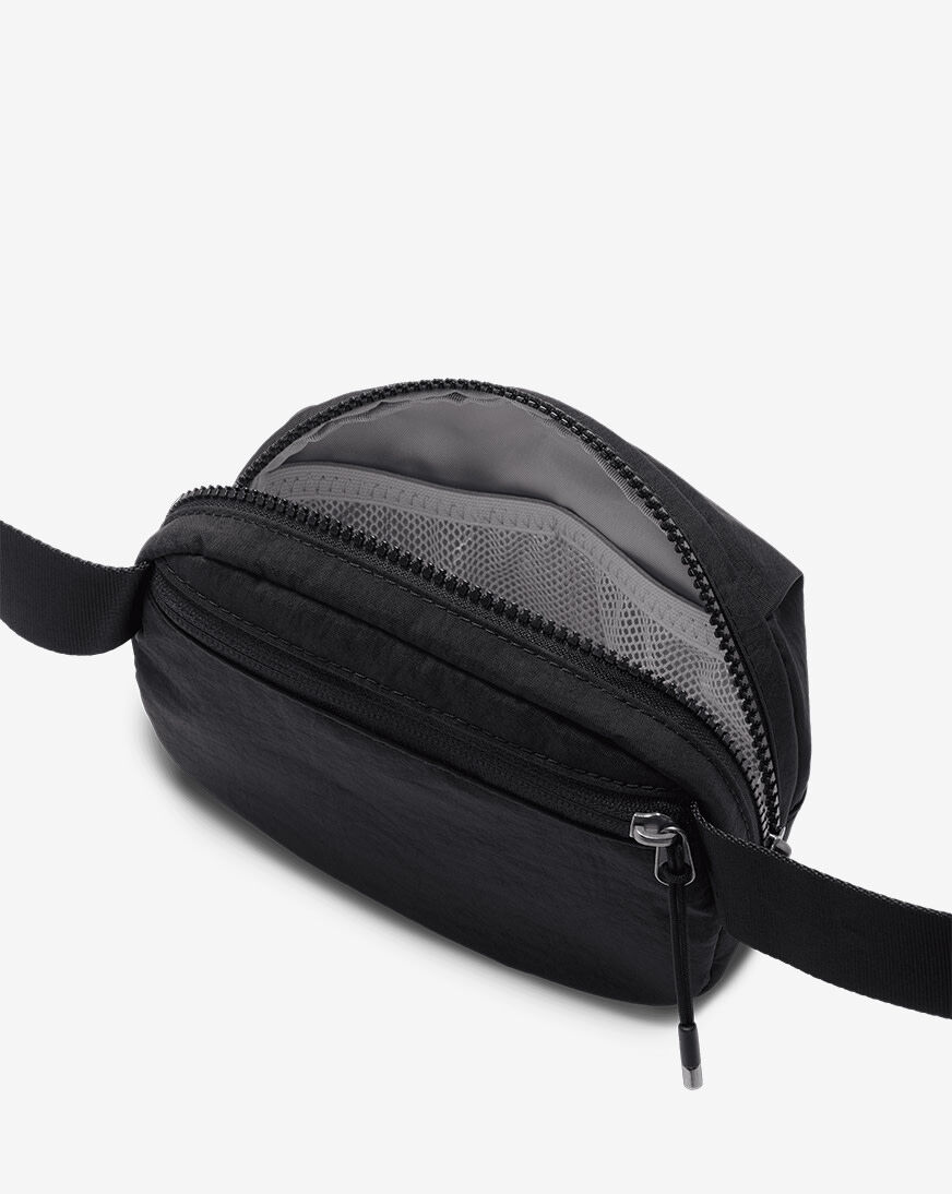 Shop Nike Aura Waistpack HM6120-013 black | SNIPES USA