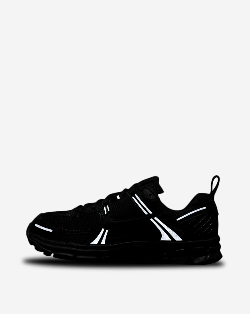 Shop Nike Big Kids' Zoom Vomero 5 HF6998-001 black | SNIPES USA