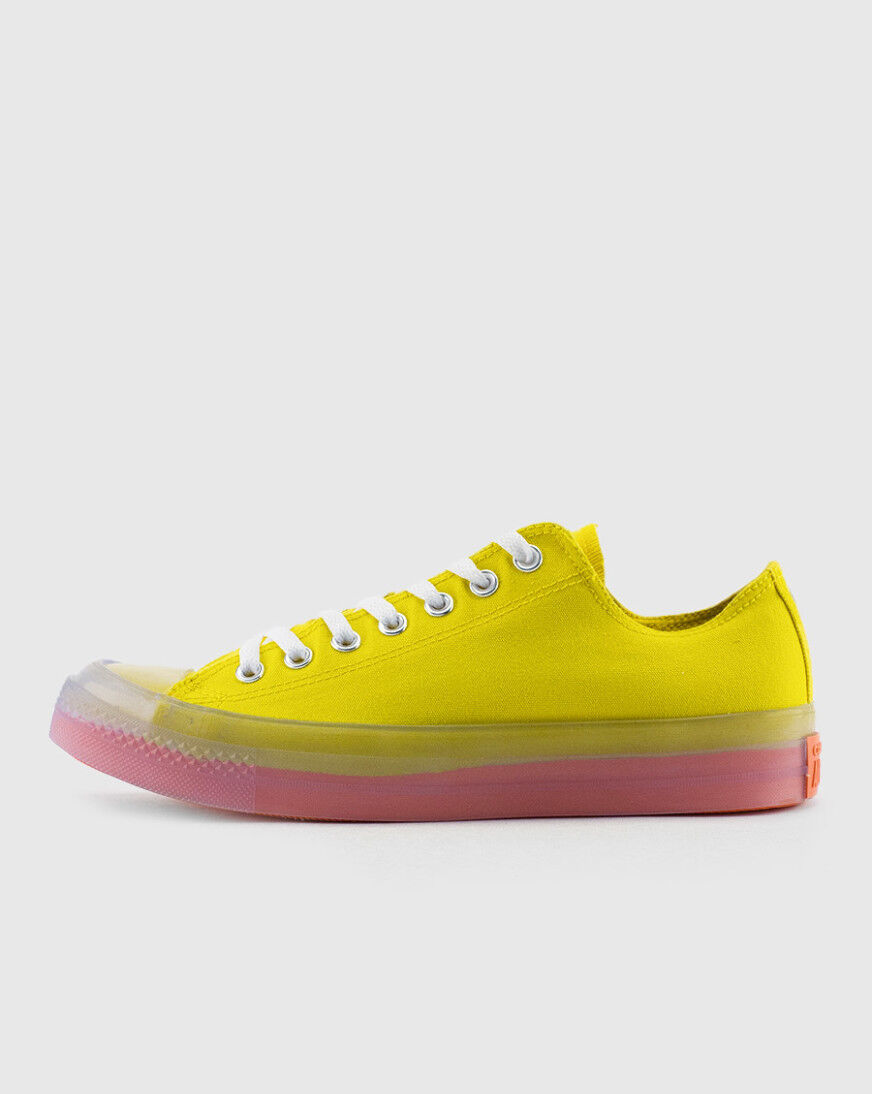 yellow low top chuck taylors