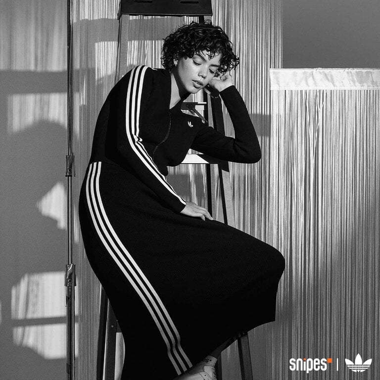 ONE LOVE, ONE HEART, 3 STRIPES