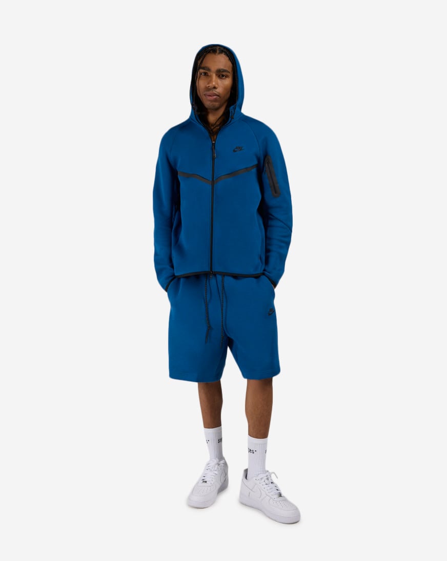 Shop Nike Tech Fleece Shorts IM0693-476 blue | SNIPES USA