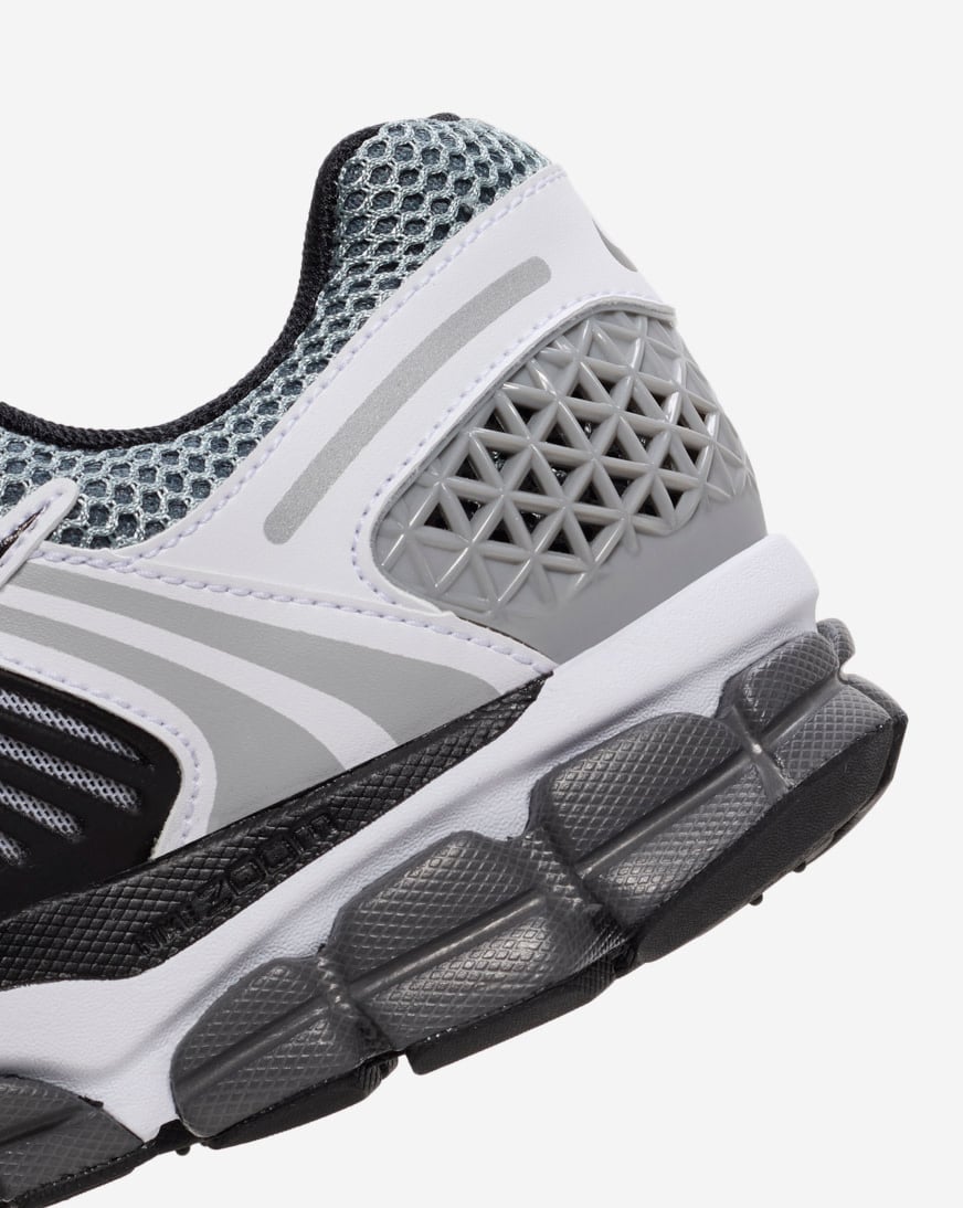 nike_ci1694-001_08.jpg display picture 2