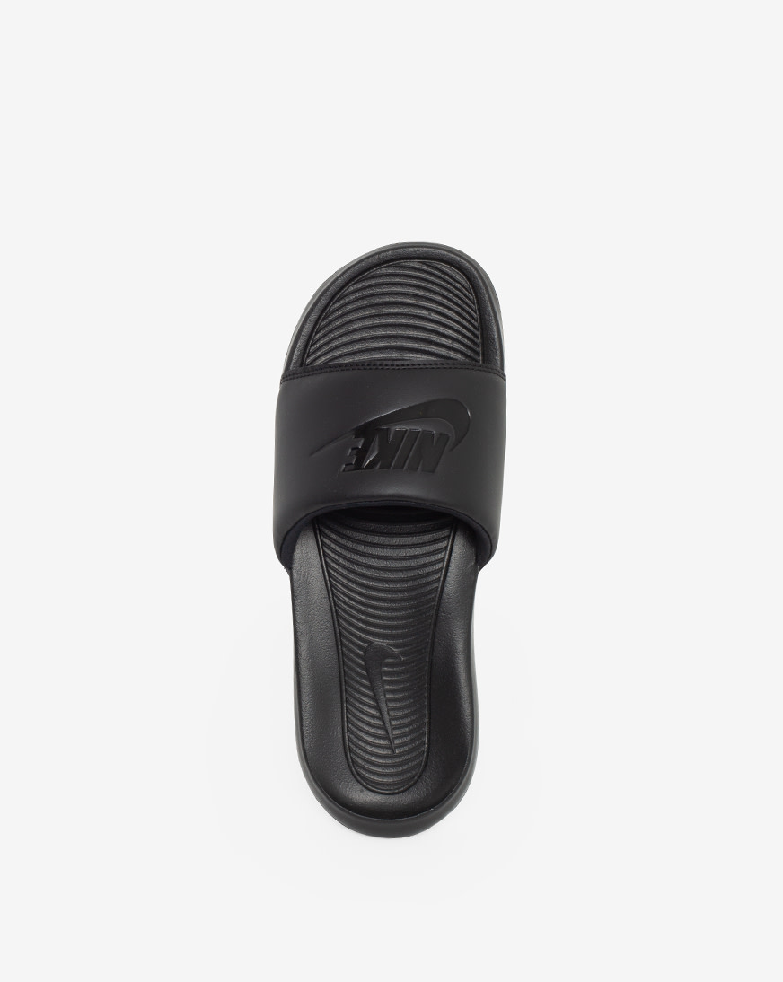 cn9675 005 nike