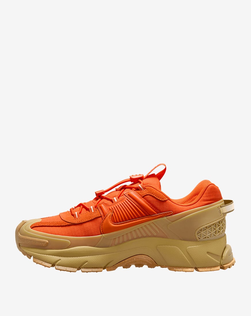 ◆正規品◆NIKE ZOOM VOMERO ROAM SAFETY ORANGE◆関税込◆人気 Shop Nike Vomero Roam FV2295-800 orange | SNIPES USA