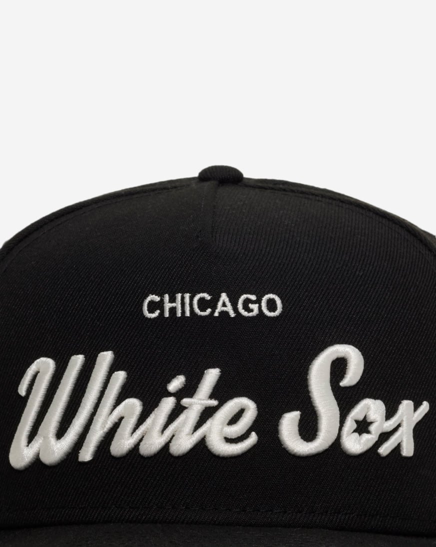Shop New Era 9Fifty Chicago White Sox Local Play A-Frame Snapback
