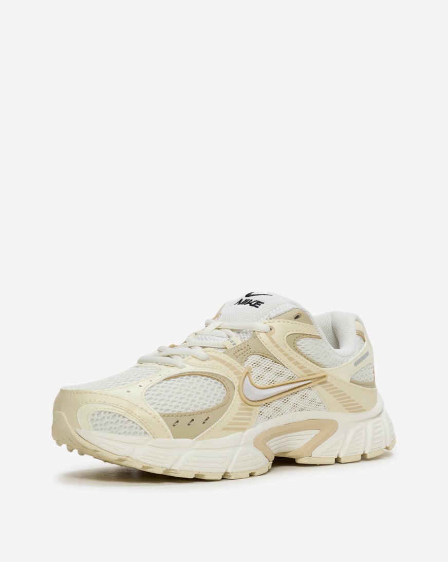 Shop Nike V5 RNR SE IO0464-101 white | SNIPES USA