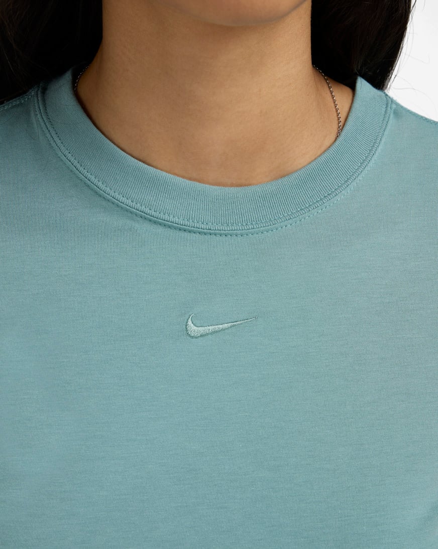 Shop Nike NSW Chill Knit Cropped T-Shirt HF9538-017 green | SNIPES USA