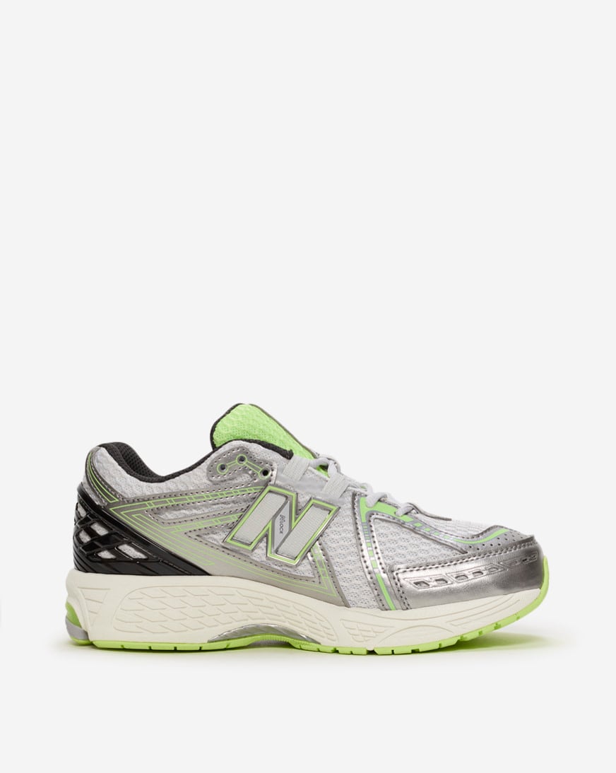 Shop New Balance Grade School 1906R GC1906CQ silver | SNIPES USA