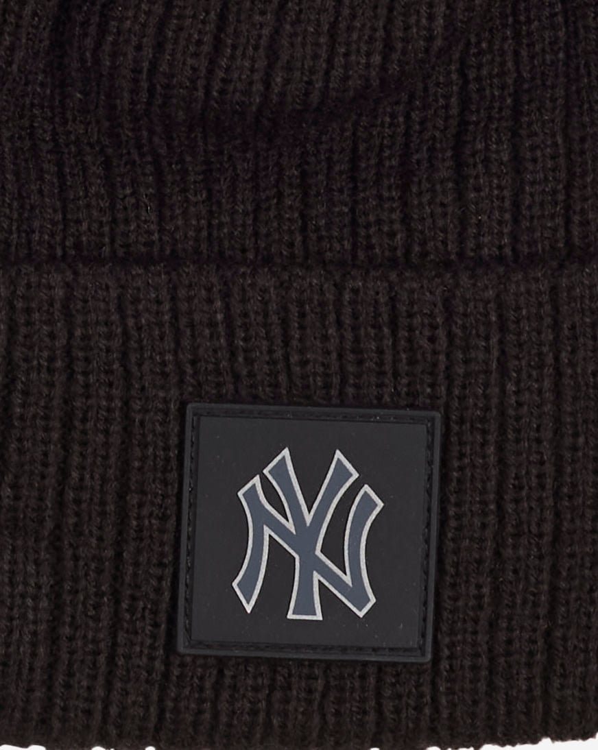 Shop New Era New York Yankees Rubberized Knit Beanie 60833855