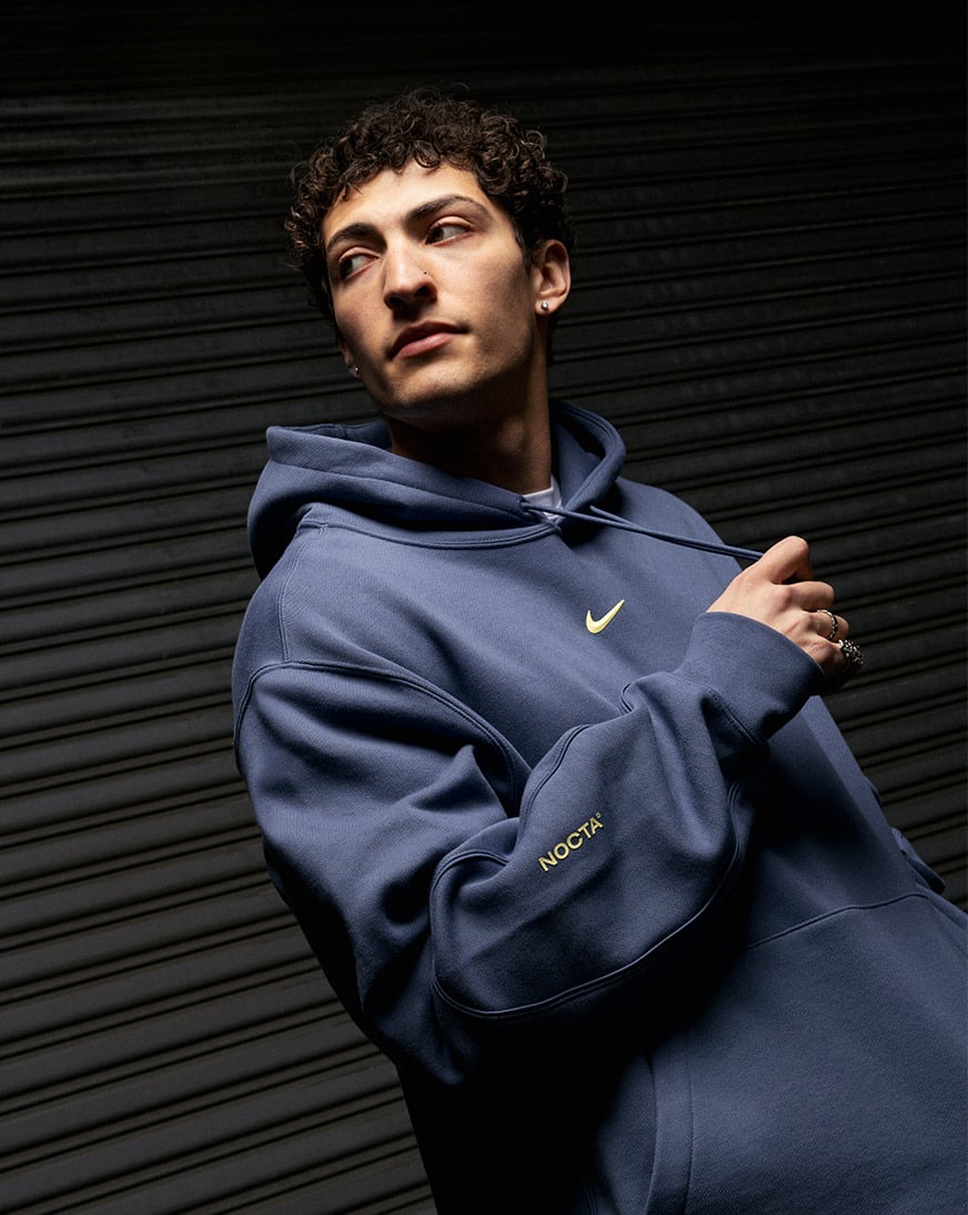 nike_fn7659-491_05.jpg