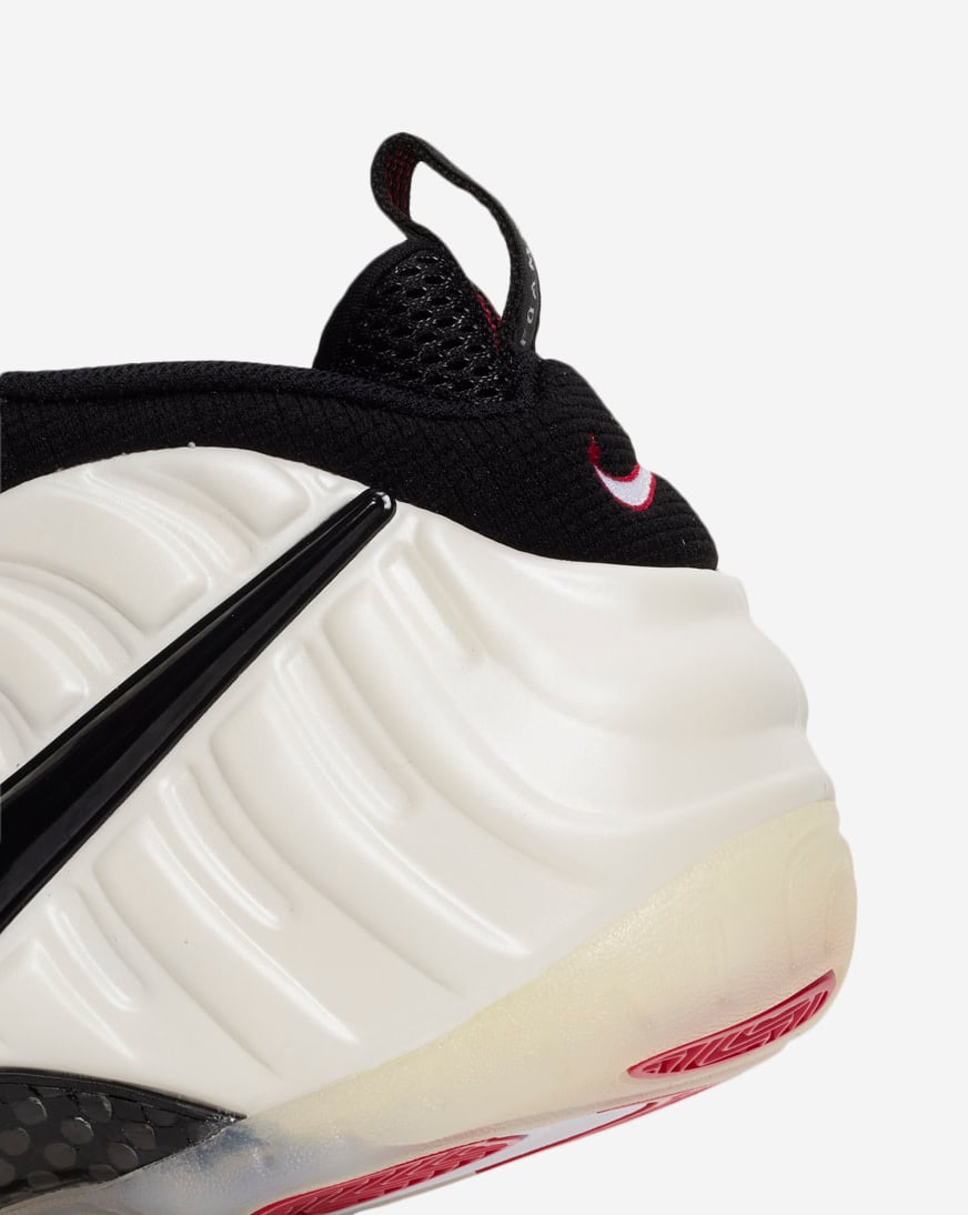 Shop Nike Air Foamposite Pro HF0794-200 white | SNIPES USA display picture 1