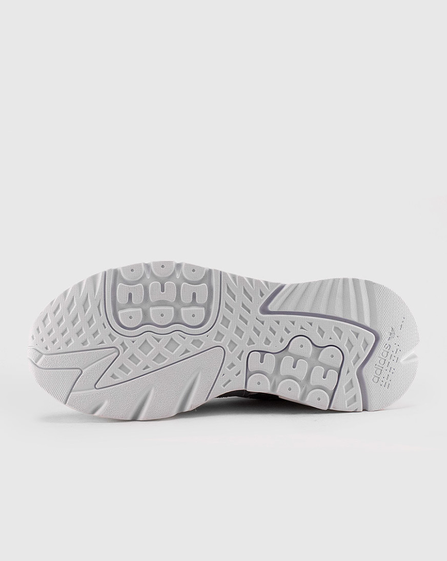 ee5885 adidas