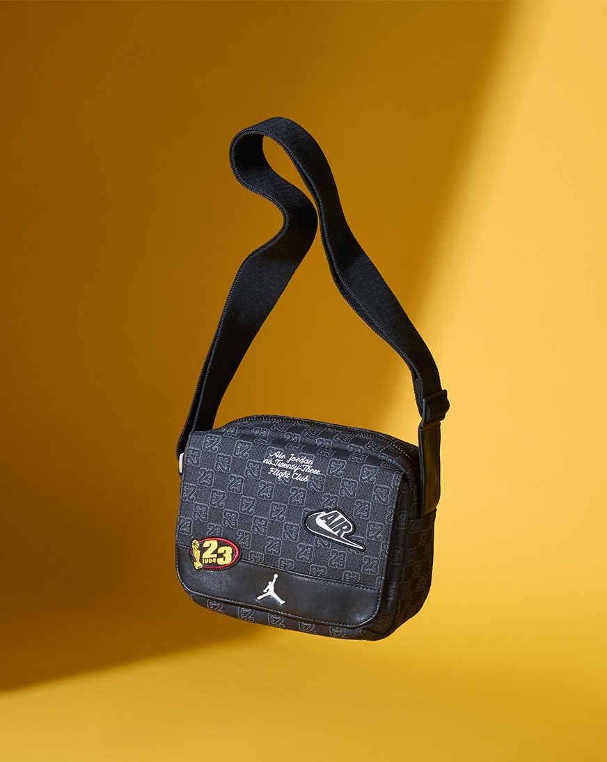 Shop Jordan JAM Monogram Messenger Bag MA9156-023 black | SNIPES USA
