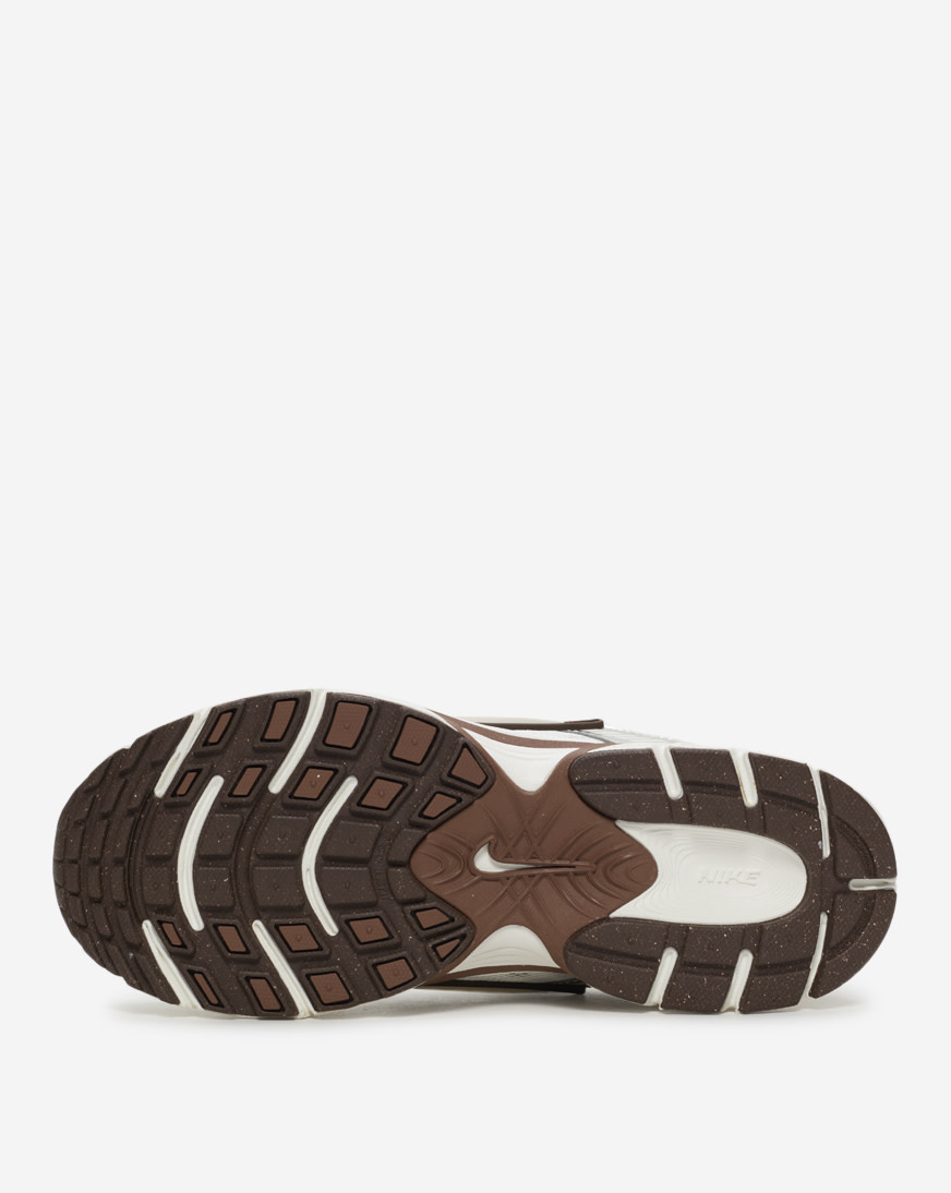 [Nike] V5 RNR WHITE BROWN(W) HQ7901-102 送料無料 Shop Nike V5 RNR HQ7901-102 silver | SNIPES USA