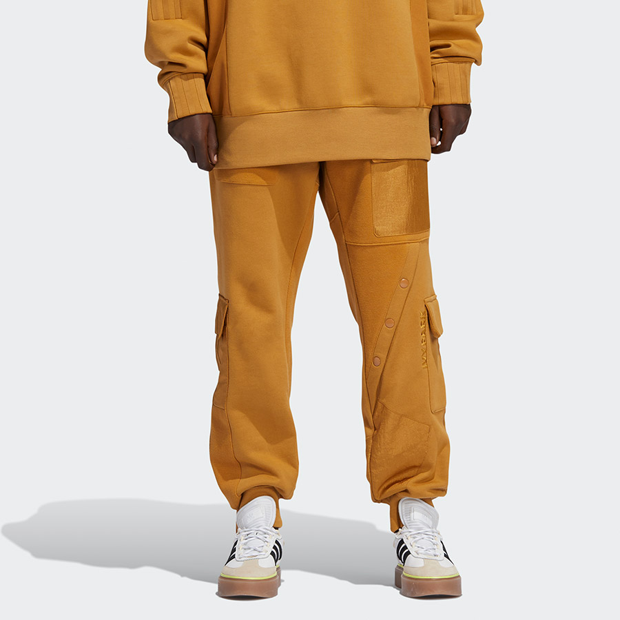 パンツ adidas Ivy Park Teddy Cargo Aweat Pants Amazon.com: adidas Originals X Ivy Park Unisex Teddy Sherpa