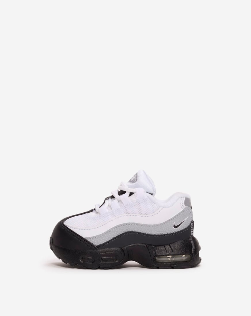 nike_hq6365-021_01.jpg