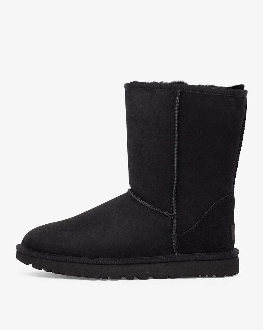 Shop UGG Classic Short II Boots 1016223BLK black | SNIPES USA