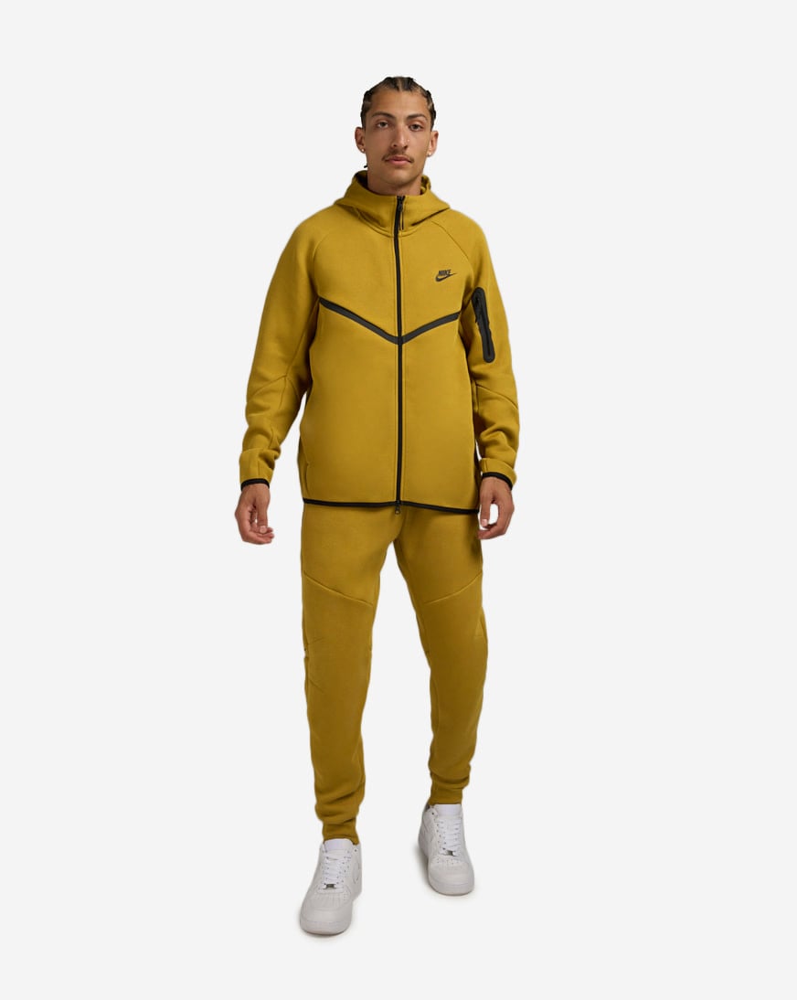 Shop Nike Tech Fleece Full-Zip Hoodie HV0949-352 brown | SNIPES USA