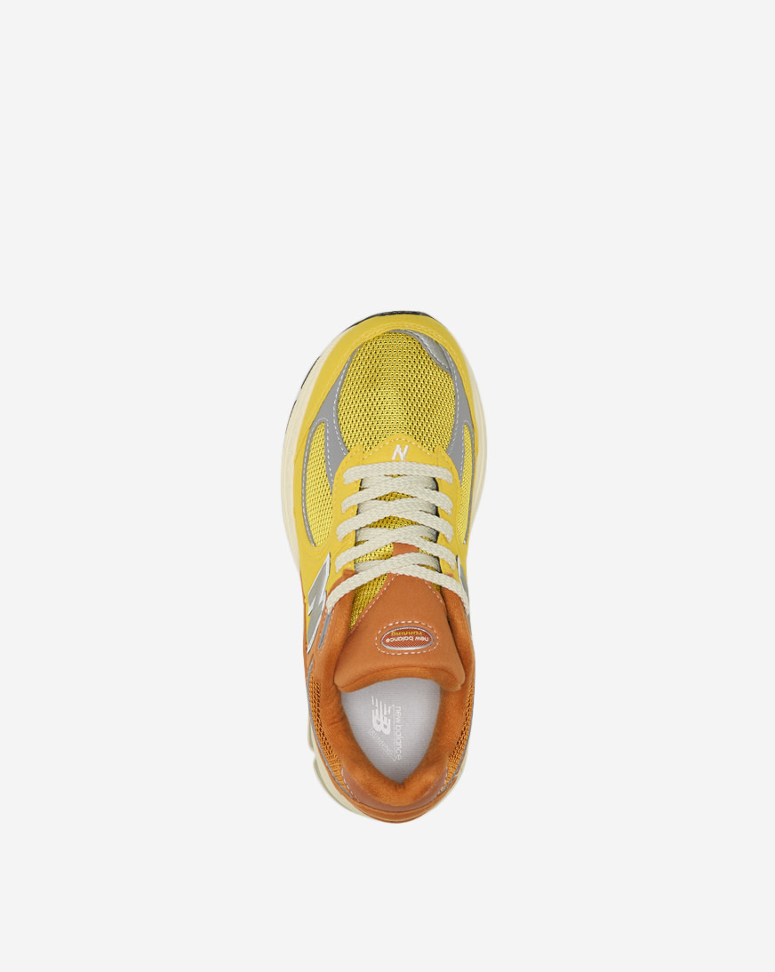 Shop New Balance Grade School 2002R GC2002PA multi | SNIPES USA