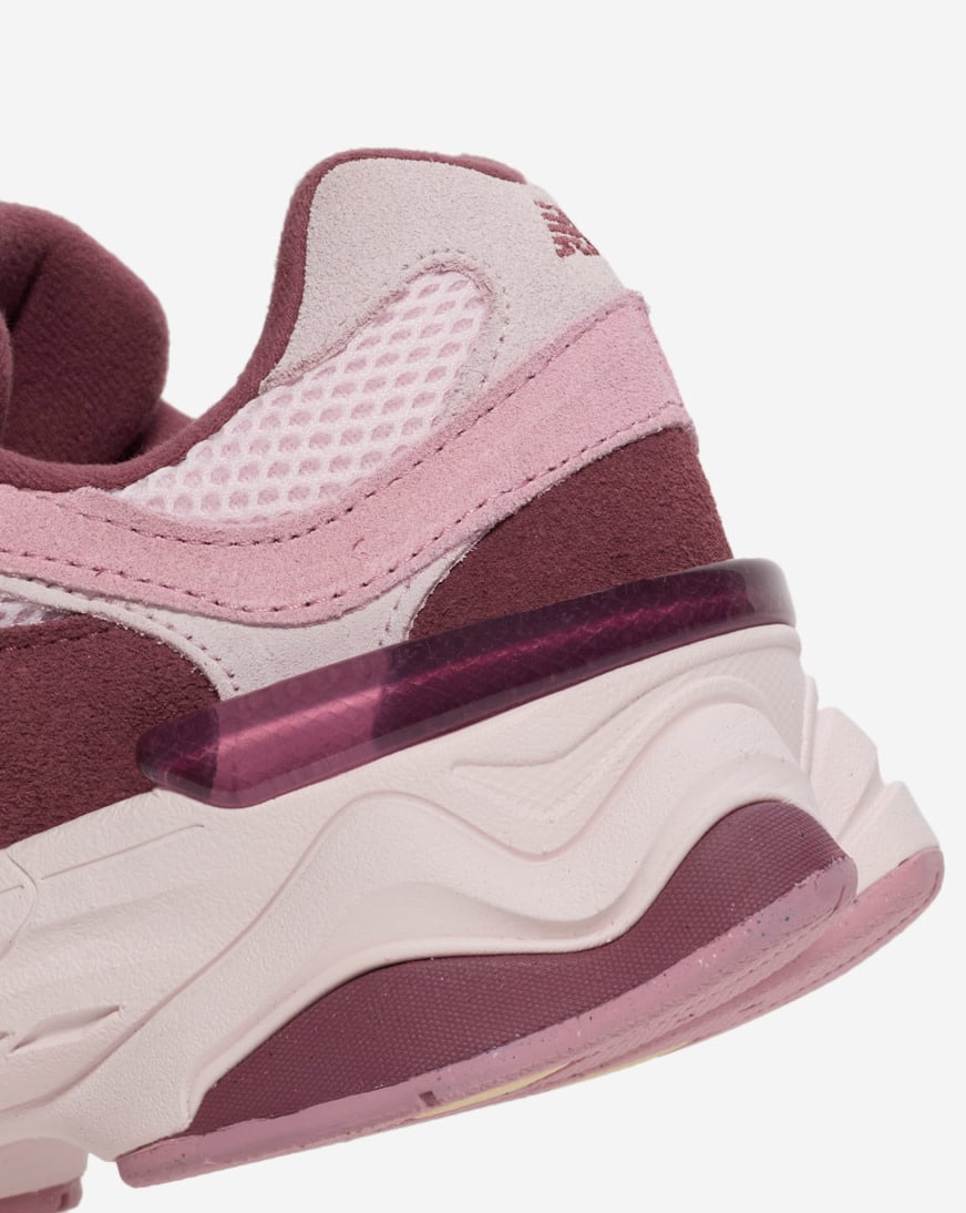 Shop New Balance Grade School 9060 GC9060EP pink | SNIPES USA