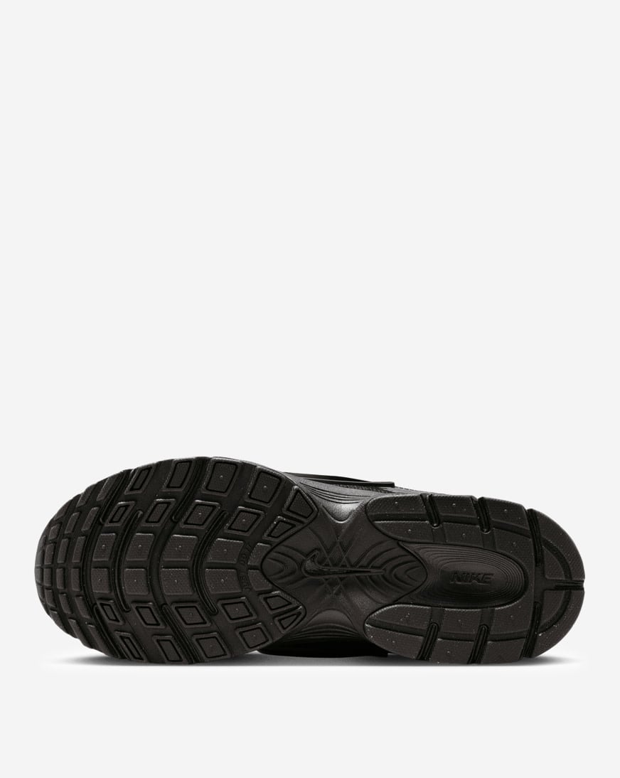 Shop Nike V5 RNR HQ7901-001 black | SNIPES USA
