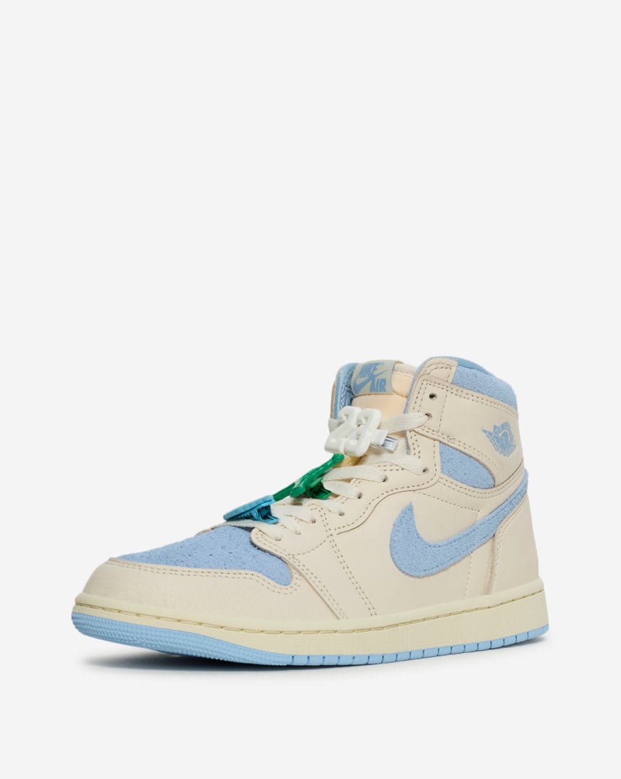 Shop Jordan Air Jordan 1 Retro High OG FD2596-102 cream  display picture 2
