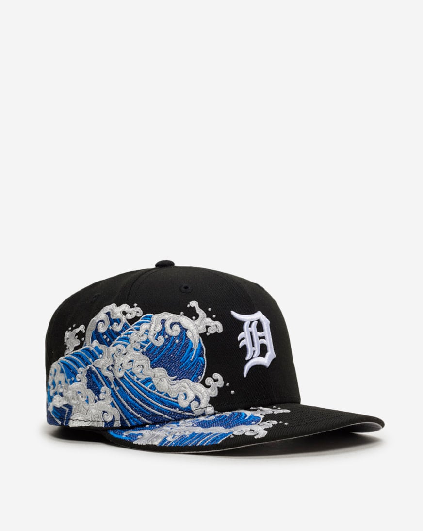 Shop New Era 59Fifty Detroit Tigers Wave Fitted Hat 60853379 black
