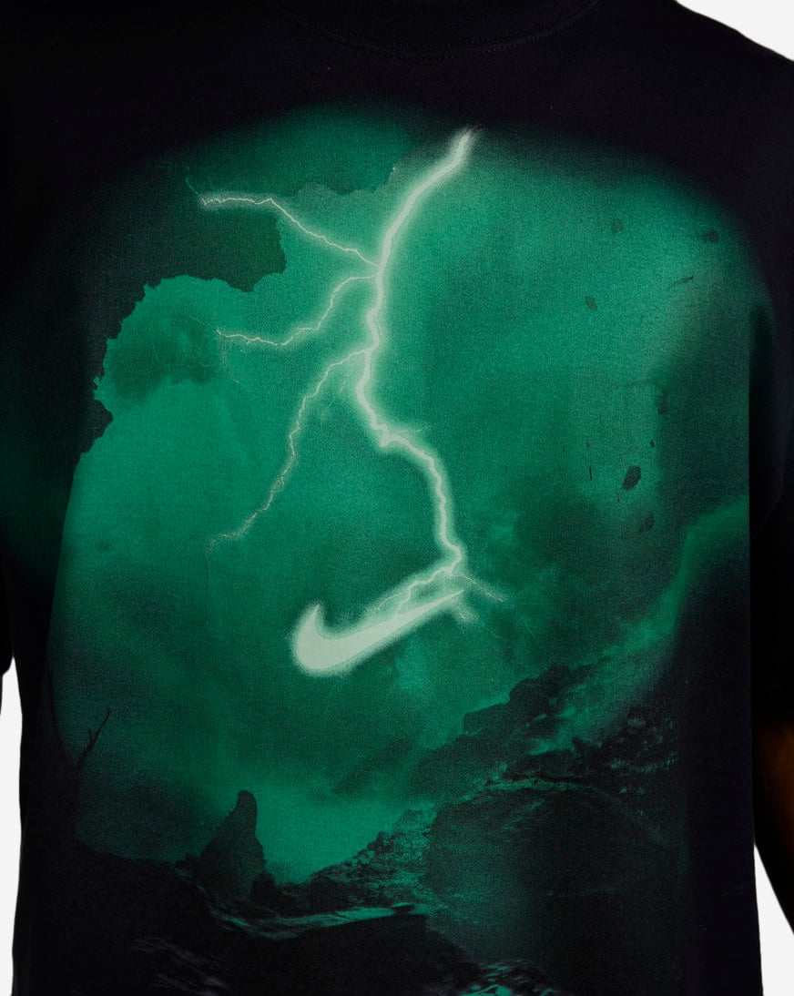 Shop Nike NSW Max90 T-Shirt IU1699-010 black | SNIPES USA