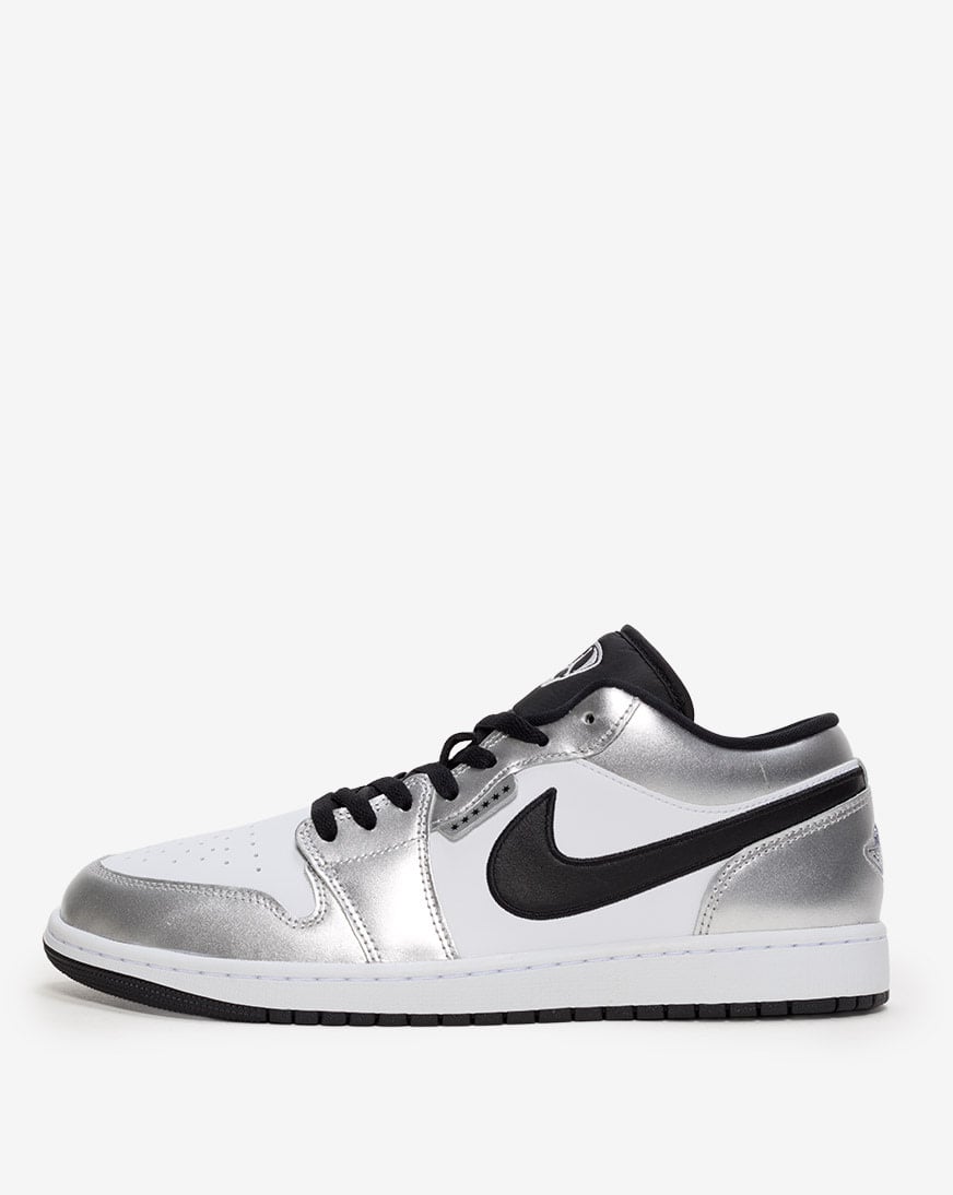 Shop Jordan Air Jordan 1 Low SE IR2278-100 grey | SNIPES USA
