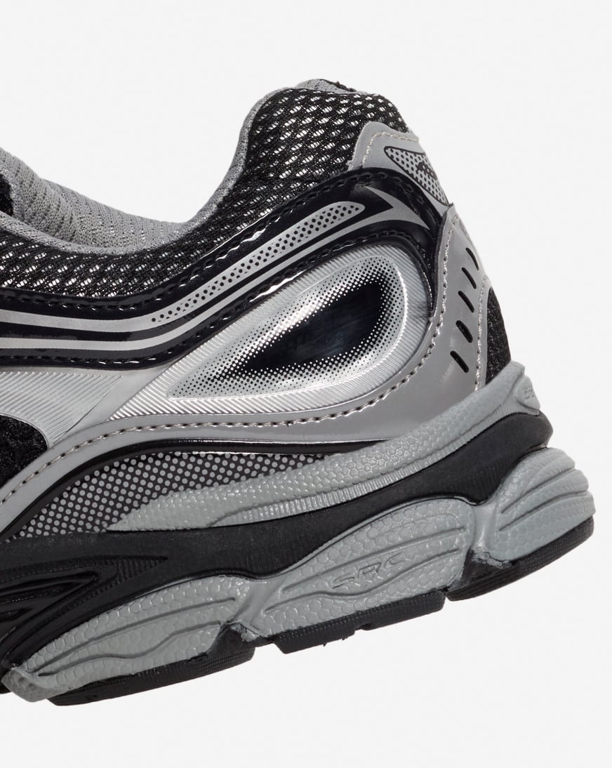 Shop Saucony Grade School ProGrid Omni 9 SY225B01 silver | SNIPES USA